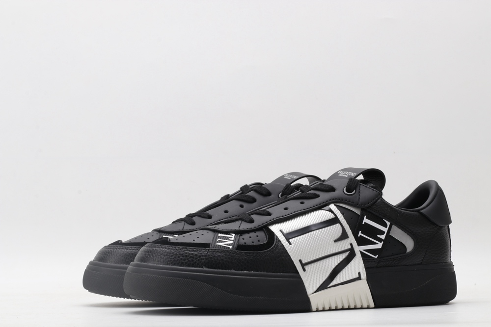 VA1ENTIN0 sneaker